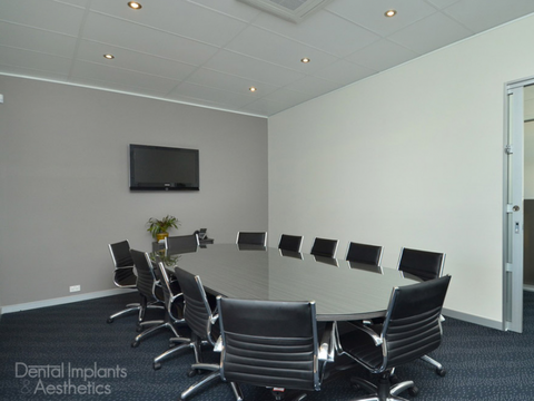 Dental Implants & Aesthetics - Gold Coast Dentists 8