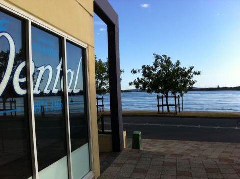 Paez Ricardo Dentist - Gold Coast Dentists 5