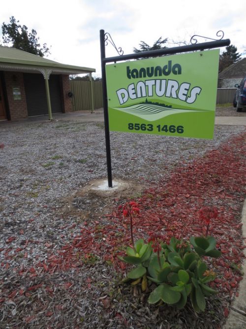 Rowland Flat SA Gold Coast Dentists