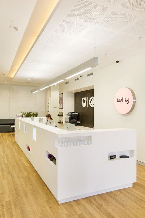 RT Healthy Teeth - Gold Coast Dentists 1