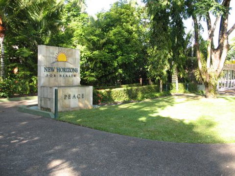 Stringer Dr Graeme–New Horizons Dental - Gold Coast Dentists 0